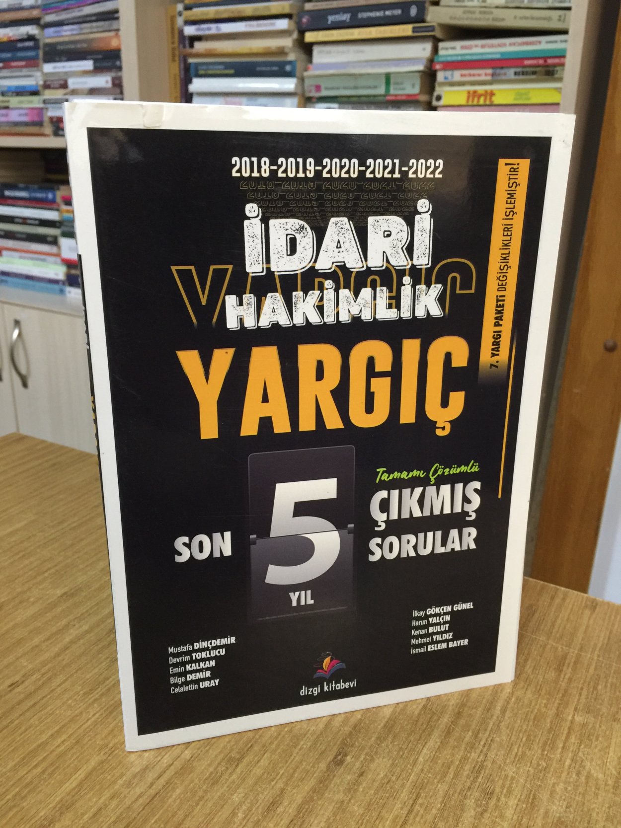 YARGIÇ İdari Hakimlik 2019-2020-2021-2022 Yılları Çıkmış Sorular Çözümlü Dizgi Kitap Yayınları (SETTEKİ 2018 YILI DENEMESİ YOKTUR)